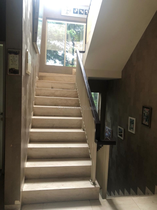 RUMAH CROWN PIK MINIMALIS SUDAH RENOV, Pantai Indah Kapuk, Jakarta Utara