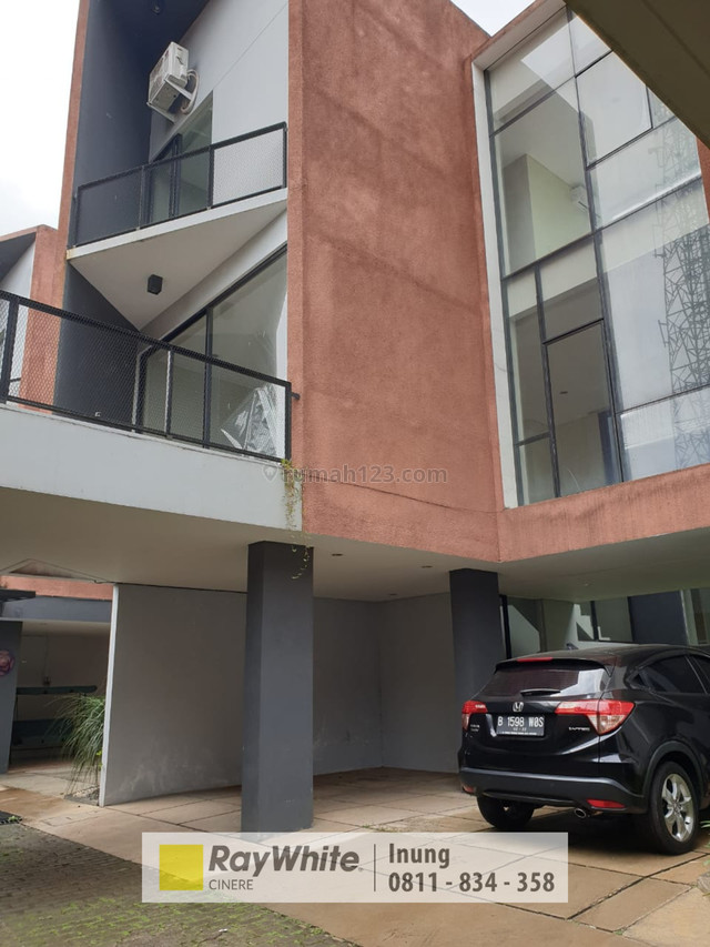 Rumah Mewah Cantik Kawasan Elit Lebak Bulus, Lebak Bulus, Jakarta Selatan