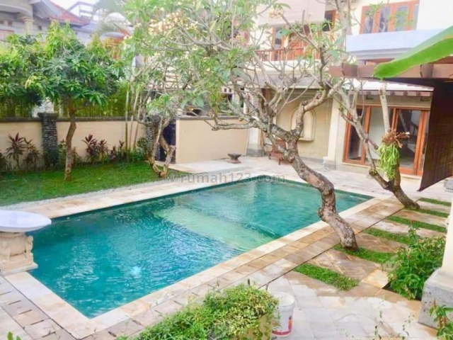 Villa Lokasi Strategis Canggu (Rr.Wo), Semer, Badung