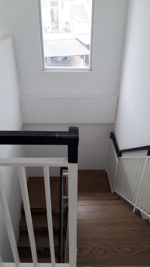 Rumah Bintaro Sektor 9 Full Furnished Harga Istimewah, Bintaro, Tangerang