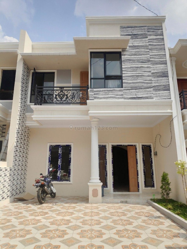 Rumah READY STOCK Selangkah ke Pintu TOL Brigif Cipedak Jagakarsa, Jagakarsa, Jakarta Selatan