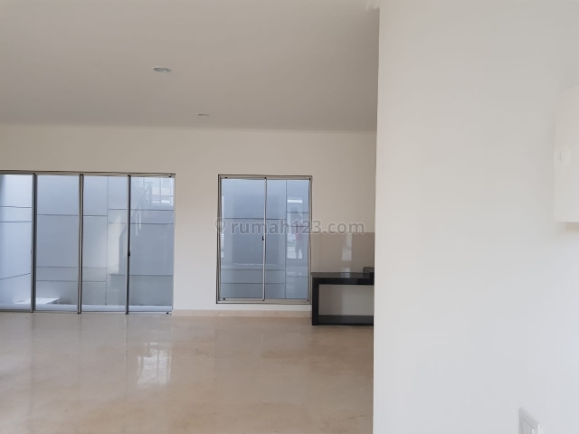 Rumah cantik dan murmer, Pantai Indah Kapuk, Jakarta Utara