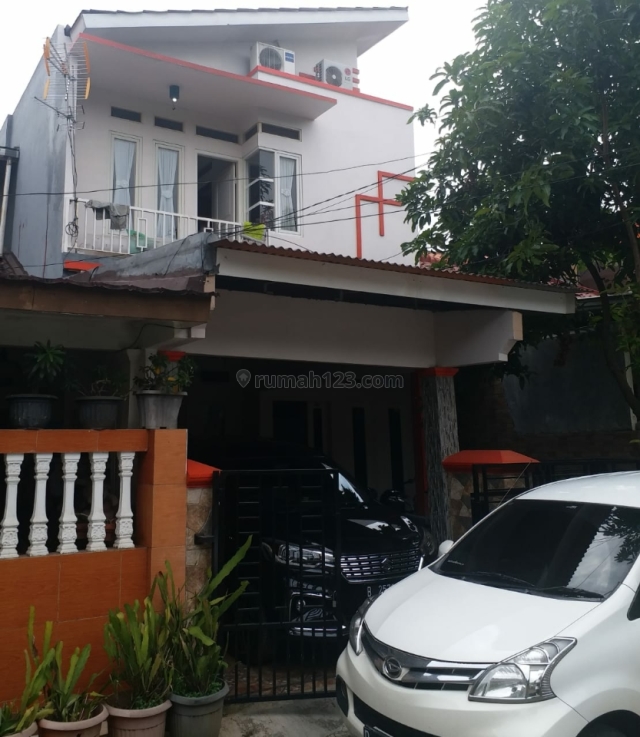 Rumah second dalam komplek di jatiwarna, Jatiwarna, Bekasi