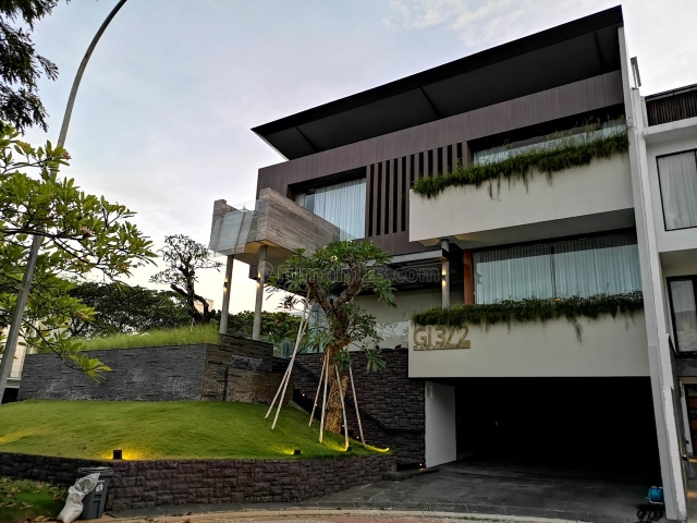 Rumah Brand New Garden House PIK, Pantai Indah Kapuk, Jakarta Utara
