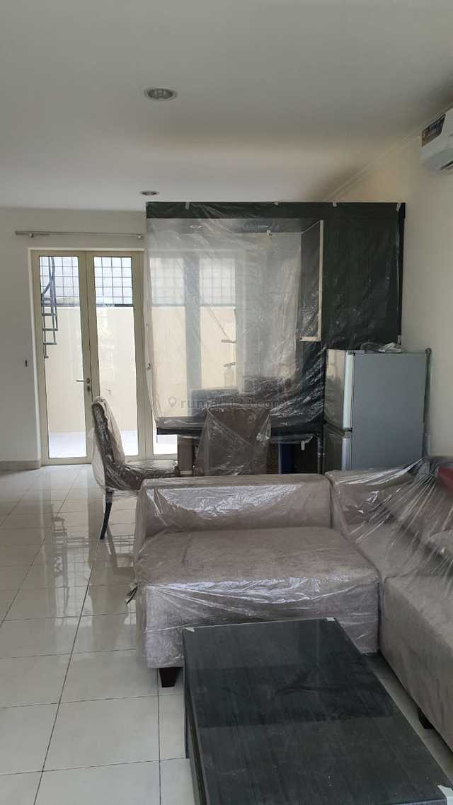 Disewakan Rumah di JL. Ventura - Rolling Hills - Lippo Karawaci, Lippo Karawaci, Tangerang
