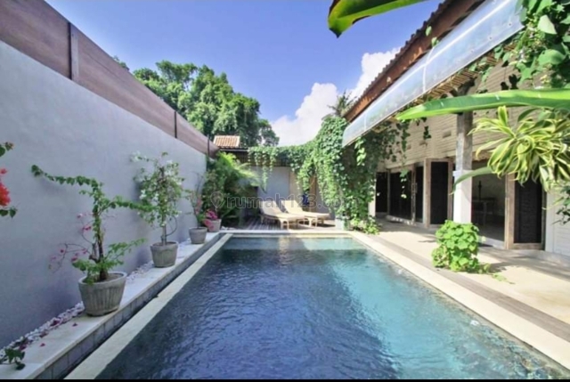 Villa tumbak bayuh canggu, Canggu, Badung