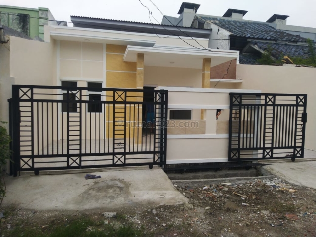 Rumah siap huni semi f di Harapan Indah 1, Bekasi Barat, Bekasi
