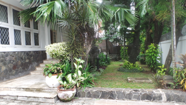 NICE HOUSE FOR EXPATRIATE US3000, Menteng, Jakarta Pusat