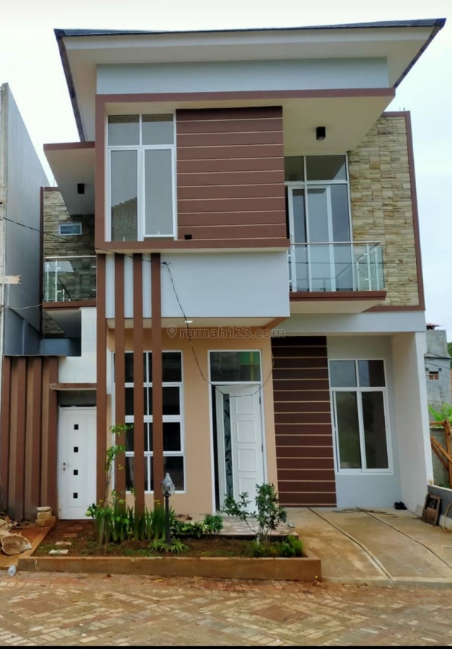 Rumah Jakarta Cibubur 2 Lantai Strategis Dekat Tol, Cibubur, Jakarta Timur