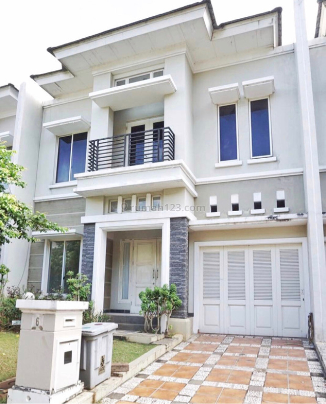 Rumah Mewah Dekat Clubhouse Jade PHG Gading Serpong, Gading Serpong Pondok Hijau Golf, Tangerang