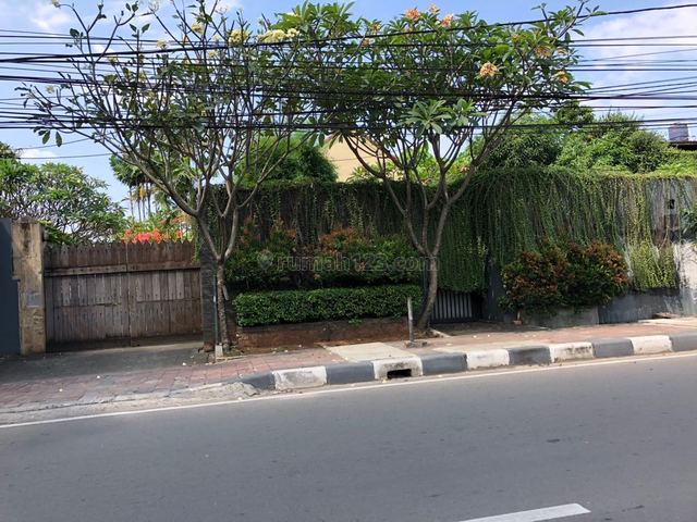 Rumah siap huni di veteran raya, Bintaro, Jakarta Selatan
