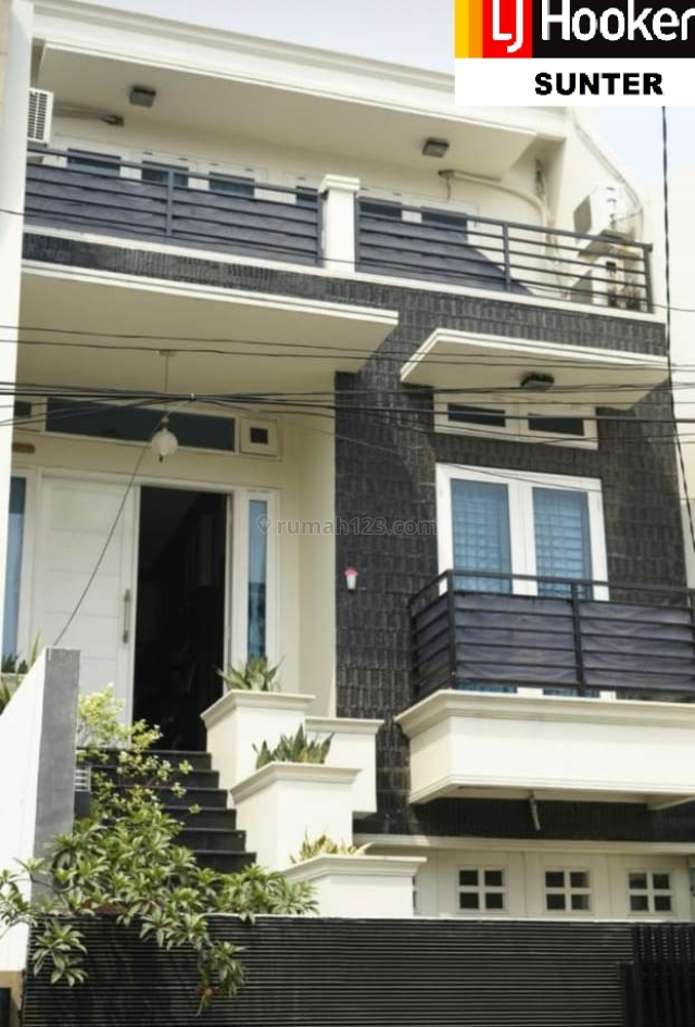 Rumah Minimalis Kelapa Kopyor, Kelapa Gading, Jakarta Utara