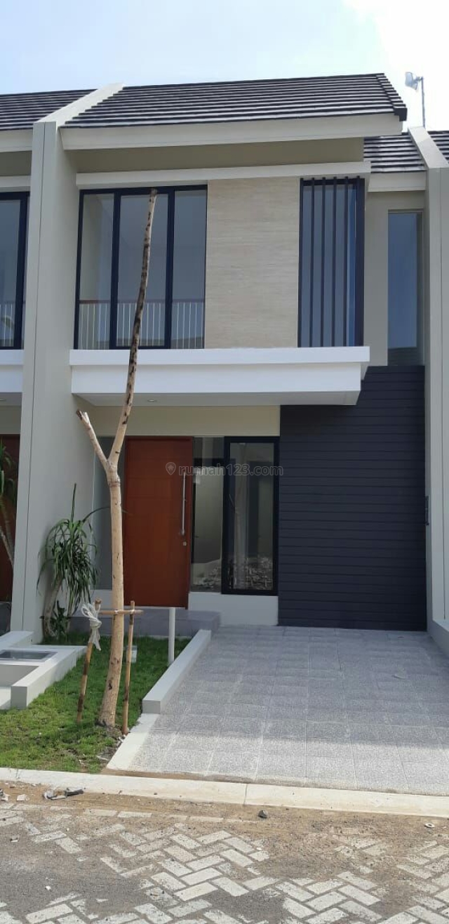 Rumah di Northwest Like, Citraland utara, Surabaya, Citraland, Surabaya
