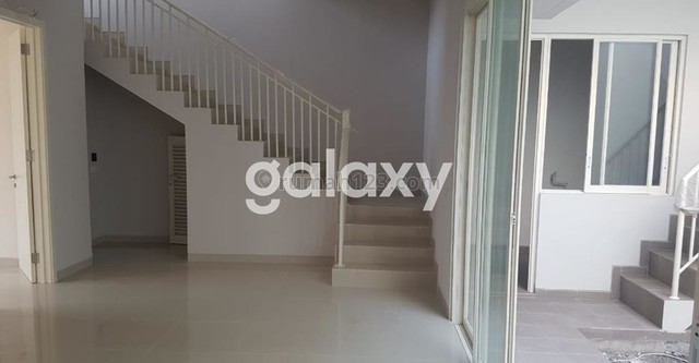 Rumah 2 Lantai Siap Huni Griya Galaxy Surabaya Timur, Rungkut, Surabaya