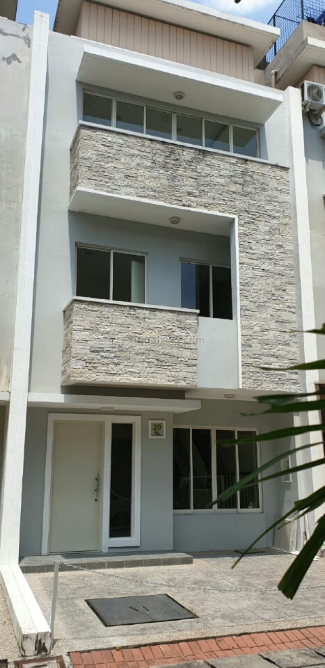 Rumah Pantai Indah Kapuk Long Beach Volendam, Penjaringan, Jakarta Utara