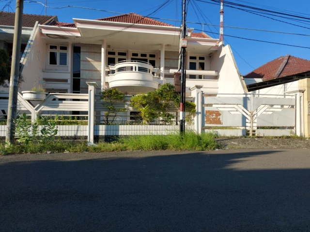 Rumah Mewah BU SIMPANG DARMO PERMAI UTARA DUKUH PAKIS, Darmo permai, Surabaya