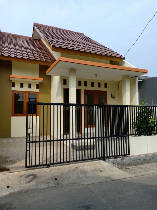 Rumah baru siap huni kavling jatiwarna pondok melati bekasi 5 menit ke tol jatiwarna, Jatiwarna, Bekasi