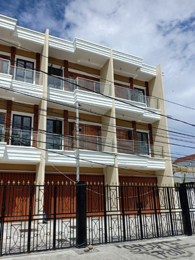 Rumah baru @Tj.duren bangun 4 unit sisa 2, Tanjung Duren, Jakarta Barat