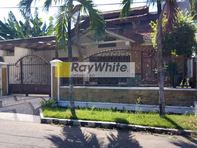 Rumah jalan jemursari Surabaya, Wonocolo, Surabaya