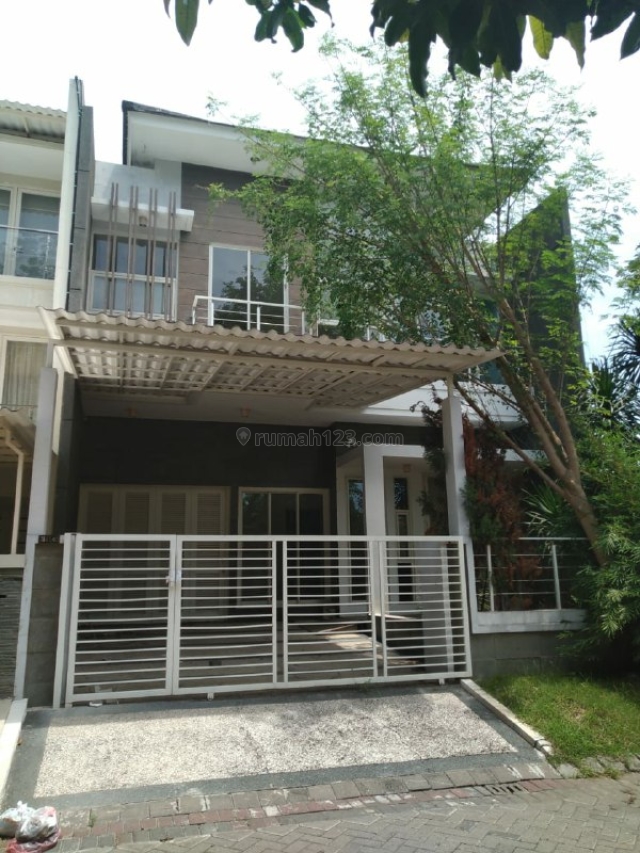 Rumah Pakuwon City San Diego MINIMALIS SIAP HUNI STRATEGIS BAGUS , Mulyorejo, Surabaya