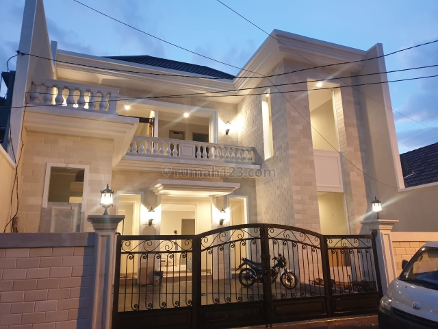Rumah di Perum Manyar Tirtoyoso Utara, New Gress, Bagus, Sukolilo, Surabaya