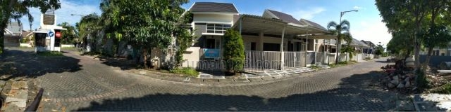 Rumah Perum Taman rivera regency - Xytna, Rungkut, Surabaya