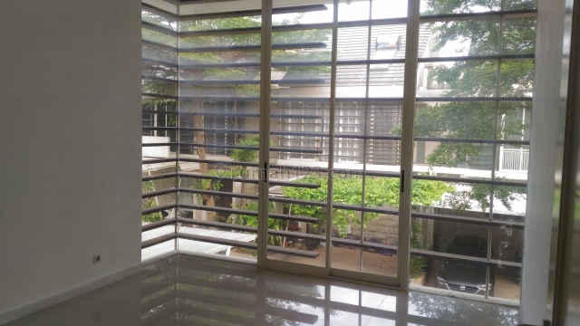 house at compound with security 24 hours, Ragunan, Jakarta Selatan