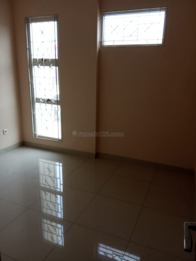 Rumah Mewah di Puri Mansio, Puri Mansion, Jakarta Barat