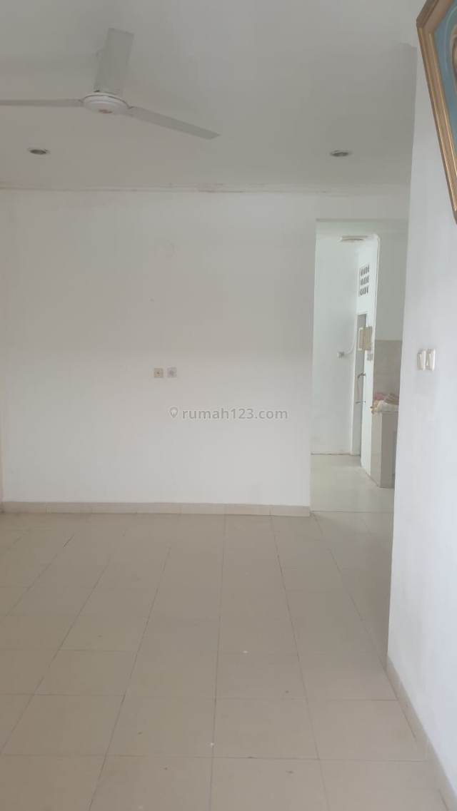 Rumah siap Huni didaerah Tanjung Duren Jakarta Barat, Tanjung Duren, Jakarta Barat
