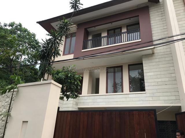 Dijual Rumah Baru di Kemang, Jakarta Selatan, Kemang, Jakarta Selatan
