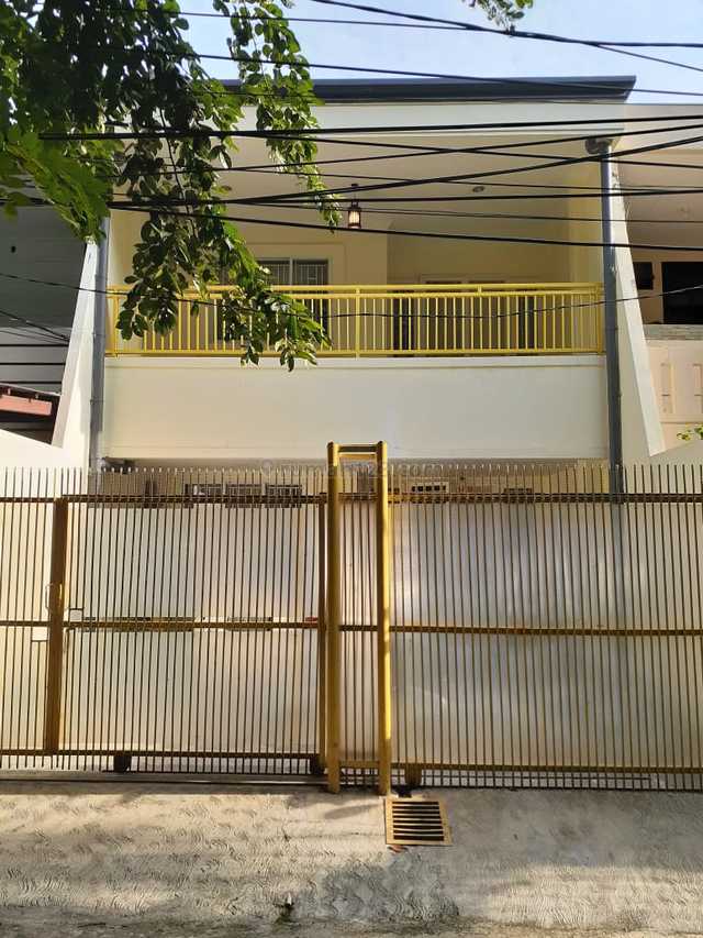 Rumah Baru Renovasi di Kelapa Gading dengan Design Minimalis nan Elegan, Kelapa Gading, Jakarta Utara
