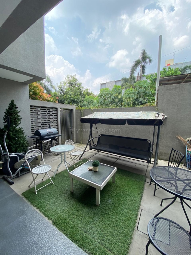 Rumah Town House Veteran Deplu Bintaro Jakarta Selatan, Bintaro, Jakarta Selatan