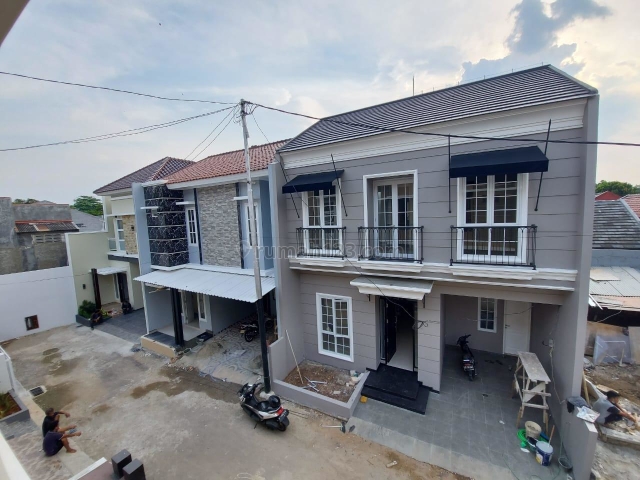 Rumah cantik bergaya eropa dalam cluster di Jagakarsa jaksel, Jagakarsa, Jakarta Selatan