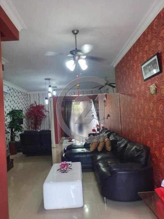 Rumah bagus cantik apik siap huni 3 lantai di jual di Gading Residence, Kelapa Gading, Jakarta Utara, Kelapa Gading, Jakarta Utara