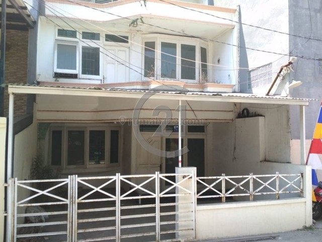 Di jual rumah dua setengah lantai di Kelapa Gading, Jakarta Utara (245) , Kelapa Gading, Jakarta Utara