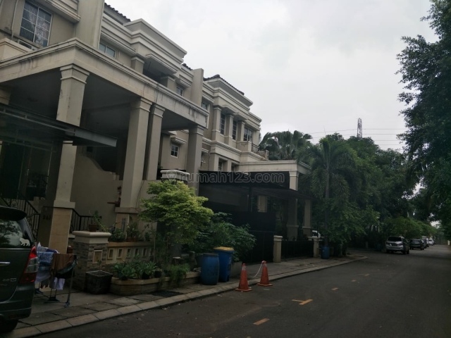 Rumah Nyaman dan Asri di Gading Grande Kelapa Gading, Kelapa Gading, Jakarta Utara