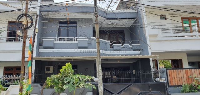 Rumah di Muara Karang, Penjaringan, Jakarta Utara