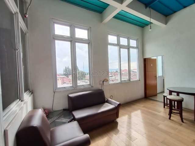 Rumah Usaha Cocok Untuk Penginapan, Kost2an, Dekat Universitas Maranatha, Sukajadi, Bandung