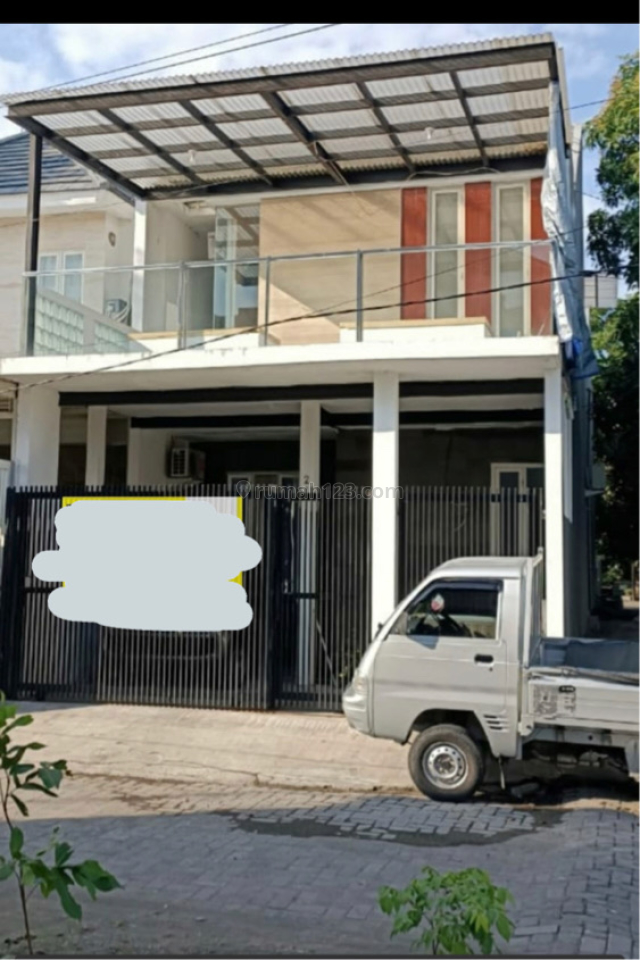 Rumah minimalis 2 lantai terawat di rungkut asri surabaya, Rungkut, Surabaya