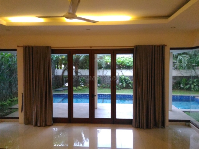 beautiful house with Private Pool, Kemang, Jakarta Selatan