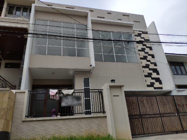 Rumah Dekat Lokasi Komersil Pusat Kota Pejaten Ps Minggu Jaksel, Pasar Minggu, Jakarta Selatan