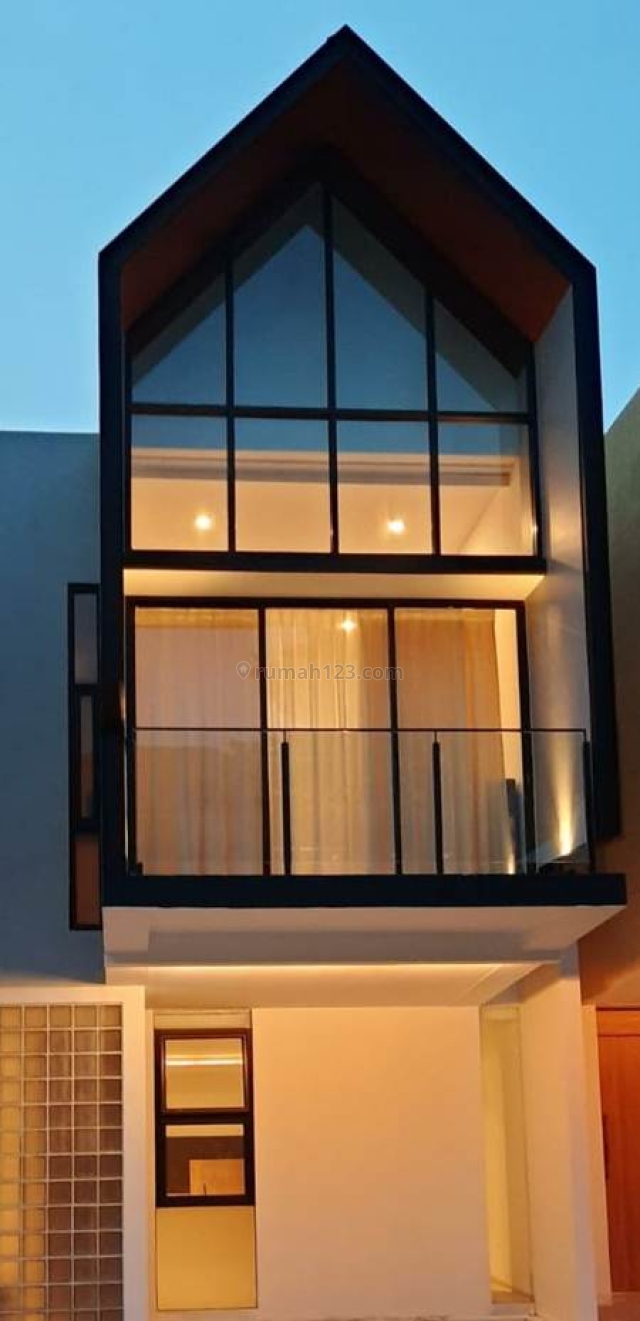 Rumah Baru Harga TERBAIK di Jakarta Selatan, Lokasi sangat strategis dekat perkantoran TB Simatupang namun memiliki view pemandangan, Cilandak, Jakarta Selatan