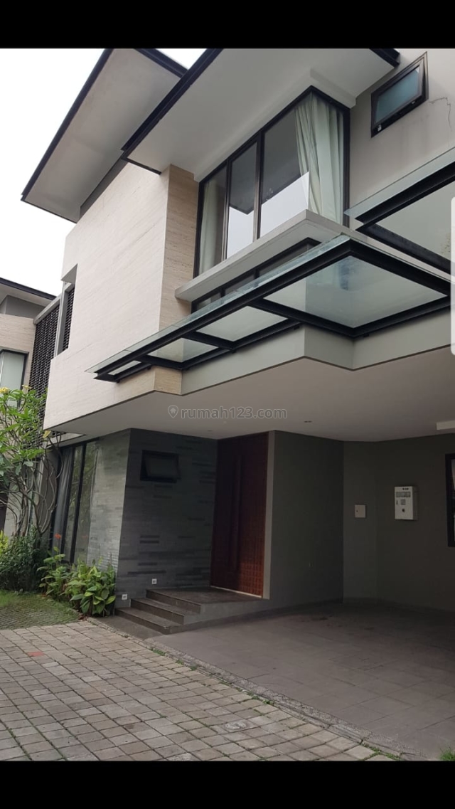 Rumah Minimalis Dalam town house bisa untuk kantor.Harga 235jt/thn baru renovasi, siap Huni, jalan besar,di Kemang, Jakarta Selatan ~ Siap Huni, Kemang, Jakarta Selatan