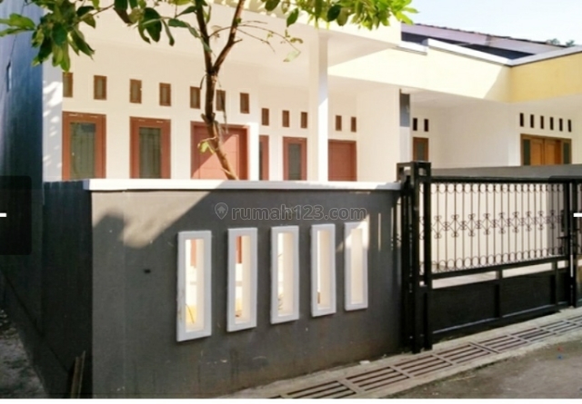 RUMAH MURAH & LUAS DEKAT EXIT TOL JATIWARNA,BEKASI (em), Pondokmelati, Bekasi