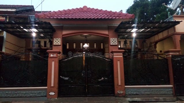 Rumah di Kota Legenda Dukuh Zamrud, Pedurenan, Bekasi, Pedurenan, Bekasi