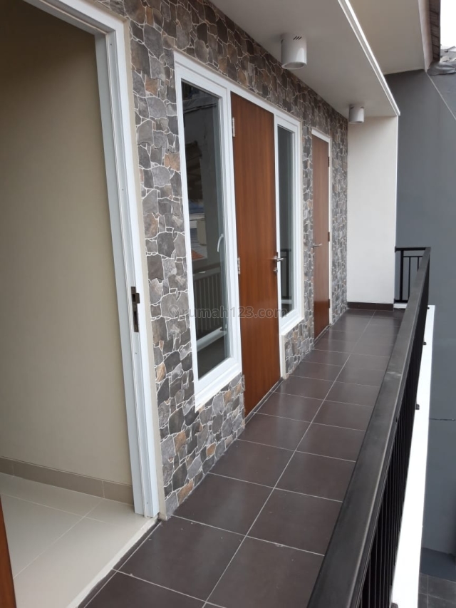 Rumah Tebet Jaksel 170m2 SHM 5BR 4KM Unfurnished, Tebet, Jakarta Selatan