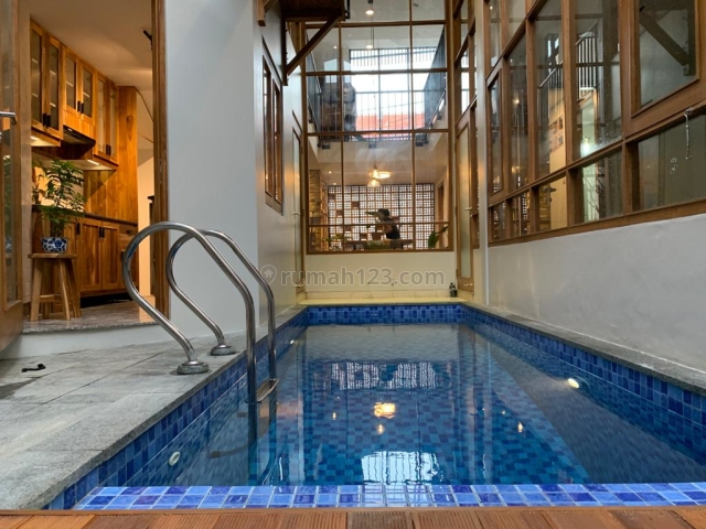 Rumah modern mewah lokasi strategis tebet jakarta selatan, Tebet, Jakarta Selatan