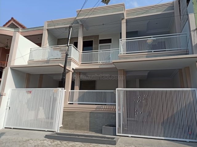 Rumah Baru Putih Minimalis 2 lantai luas 121m di Harapan Indah Bekasi, Bekasi Barat, Bekasi