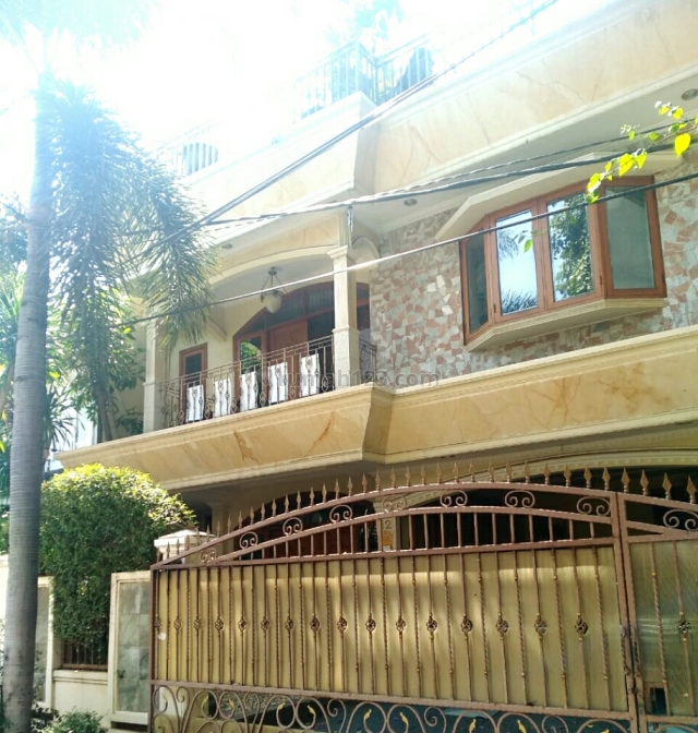Rumah bagus 3 lnt, Furnished, cluster, LT 200 m2, 6Milyard, Sunter, Jakarta Utara