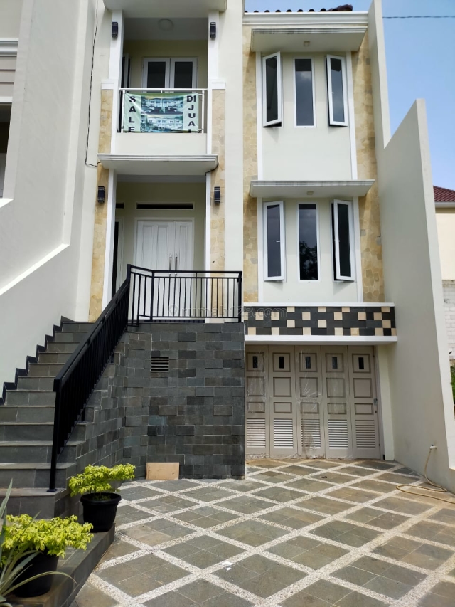 Rumah Mewah di Cluster Kecapi Mansion Jagakarsa Jakarta Selatan, Jagakarsa, Jakarta Selatan